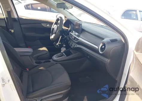 2021 Kia Forte Lxs из США, поврежденный, VIN 3KPF24AD0ME369385